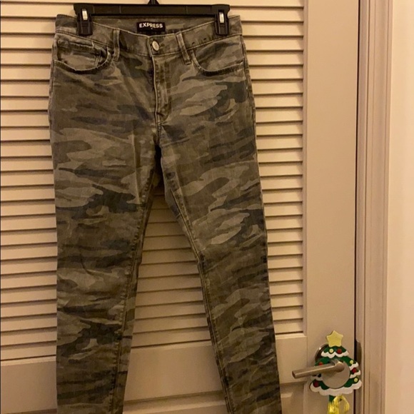 Express Jeans - Picture 1 of 5